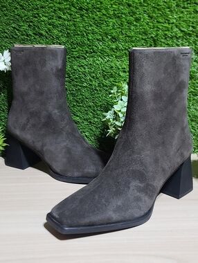 Vagabond Shoemakers Hedda Suede Dark Grey Bootie - EU 41 NEW